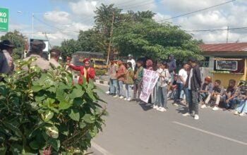 Ampera Demo Kantor Kejaksaan, Pertanyakan Hasil Penyelidikan Dugaan Korupsi Dana Reses ADPRD TTU