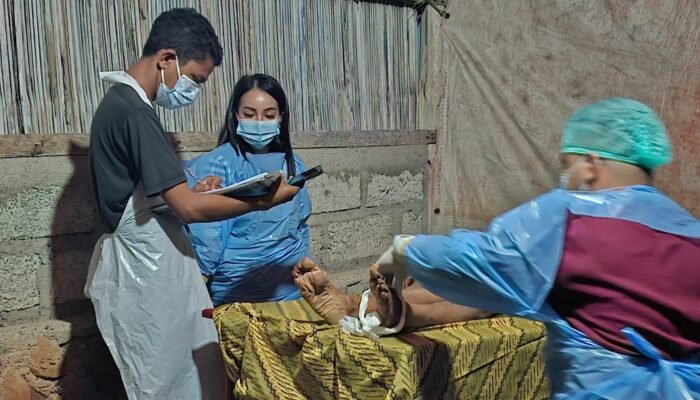 Autopsi Jenazah di Desa Oekopa TTU, Dokter Ambil Sampel Organ Tubuh Korban