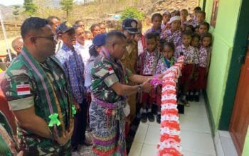 Danrem 161/WS Resmikan SDN Kecil Banu di Perbatasan RI-RDTL